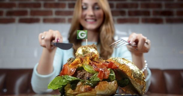 This Is A $1700 Hamburger And It Looks Like It's Worth Every Cent