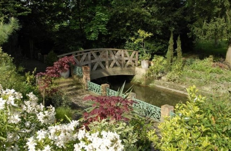 George Clooney snaps up £10 million manor house in Sonning Berkshire