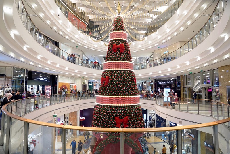 City Center Beirut lights up the Christmas tree with colors of joy, love and hope