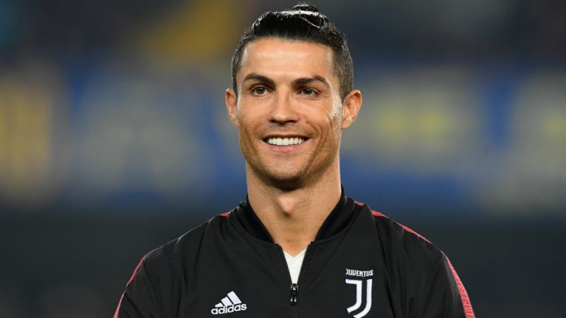Cristiano Ronaldo tests positive for coronavirus