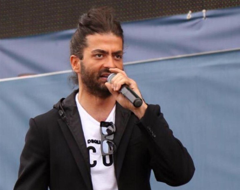  فادي اندراوس اشعل مسرح الماراتون في صيدا بحضور ٣٠٠٠٠ شخصاً 