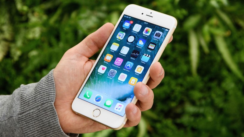 Apple: Yes, we're slowing down older iPhones