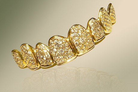 Dubai dentist offers worlds most expensive smile