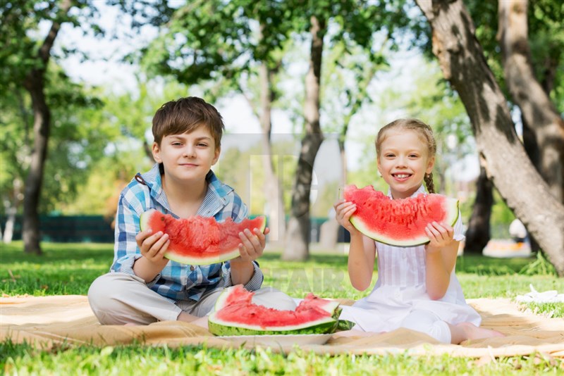 Make Eating Fun and Healthy Experience for Your Kid