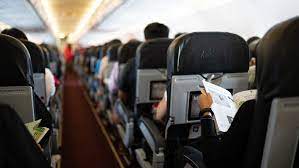 Thailand bans food and drink newspapers and magazines on domestic flights