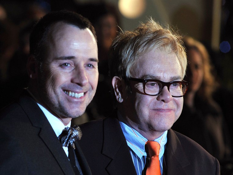 Elton John to marry David Furnish 