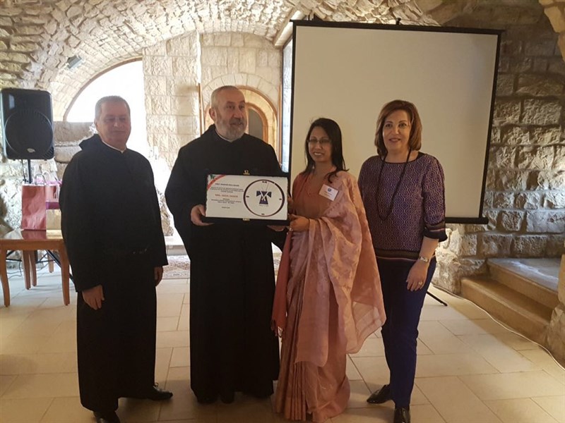 دعت الرهبانية الأنطونية المارونية، جمعية زوجات الدبلوماسيين بمناسبة عيد الأم