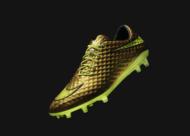 Neymar Jr. and Nike Introduce Gold Hypervenom Special Edition