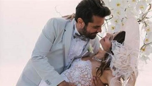 بالصور..حفل زفاف بيرين سات و كينان على شاطئ بـ لوس أنجلوس