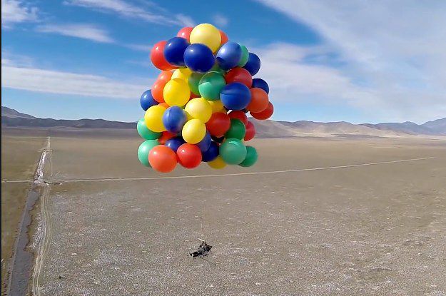 This Crazy Guy Recreated Up By Having 90 Balloons Lift Him Up To Space In A Lawn Chair
