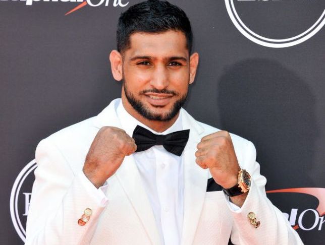 Amir Khan Flirts With Transgender Model