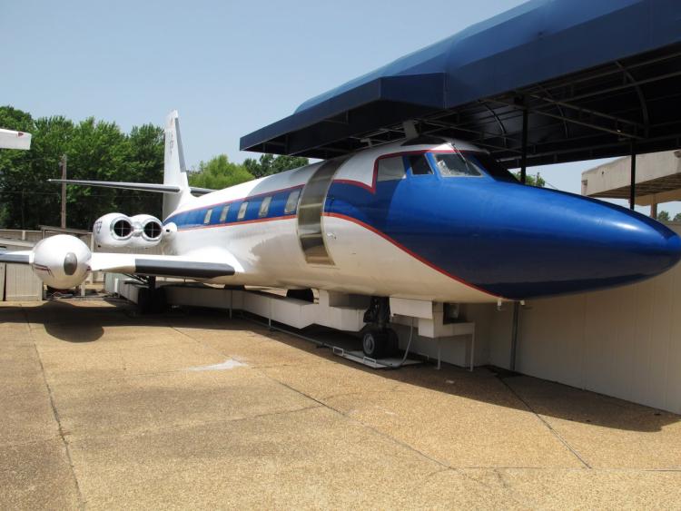 Elvis Presley’s Private Jet Just Sold for Nearly $500,000
