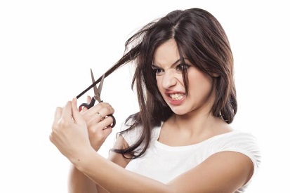 San Diego woman tries to shoot her barber after being unhappy with new haircut