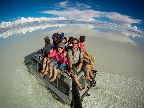 Epic selfie takes you on a trip around the world