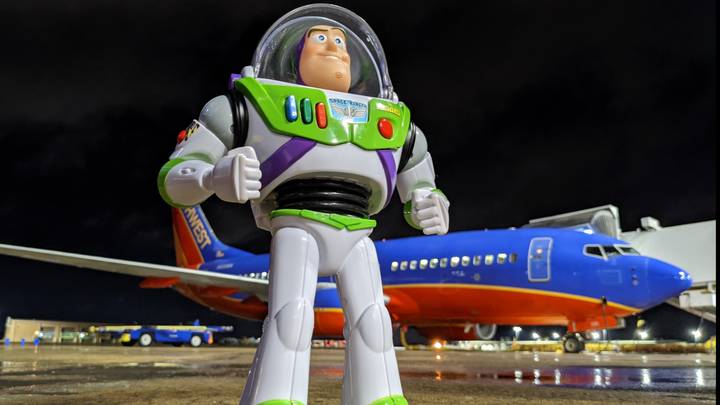 In Video: Airline Returns Kid Lost Buzz Lightyear With Photos And Letter From His Special Mission