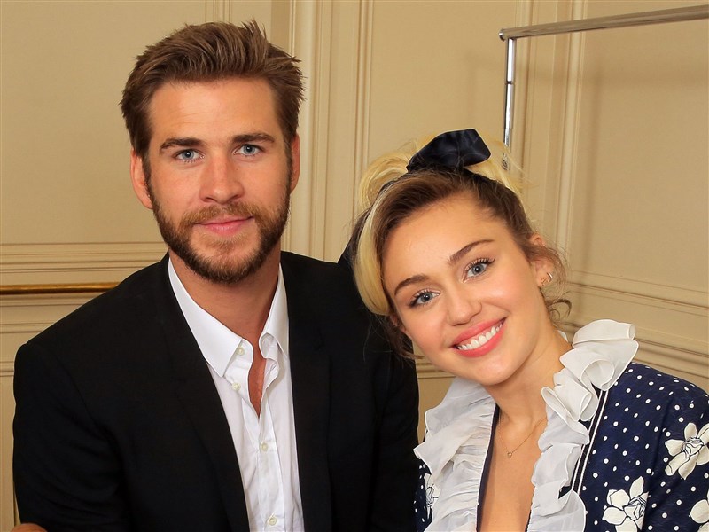 Miley Cyrus and Liam Hemsworth are married!