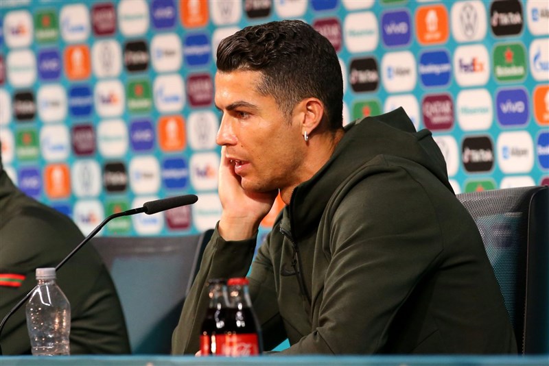 In Pictures: Cristiano Ronaldo annnouces the death of his child in an official statement 