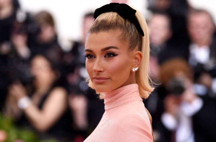 In pictures: Hailey Baldwin poses in bikini as she enjoys a cozy weekend