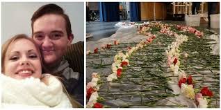 Teenager celebrates Valentine with 900 girls