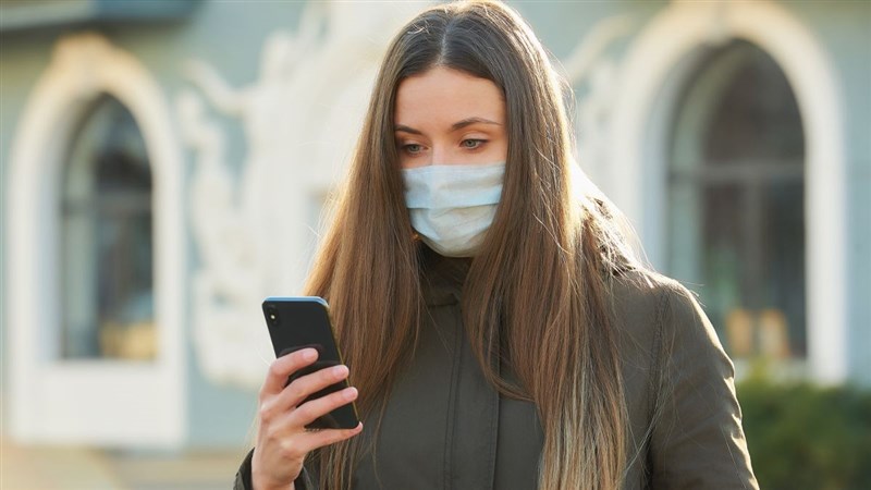 New iPhone Update Will Let You Unlock Your Phone While Wearing A Mask