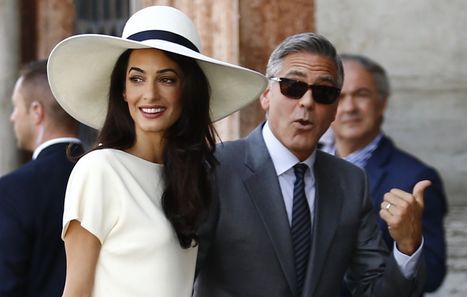 Clooneys neighbors furious over installation of 18 CCTV cameras around couples UK mansion