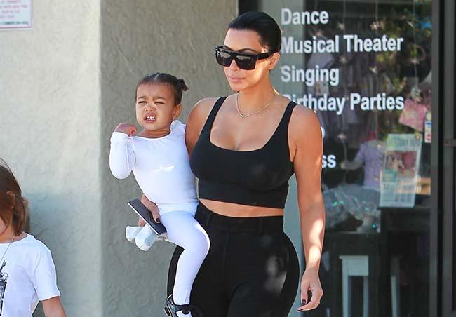 Kim Kardashian Says Goodbye to Blonde Hair Back to Black!