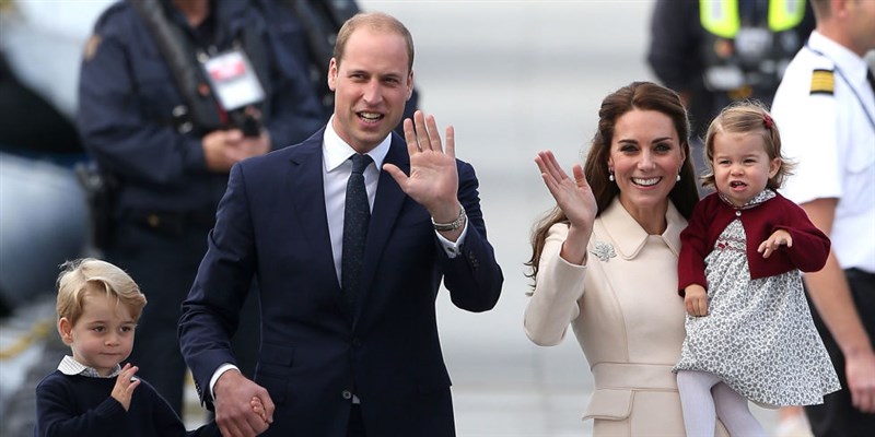 The Queen Plans to Crown William & Kate King & Queen of England