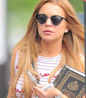 Lindsay Lohan converts to Islam