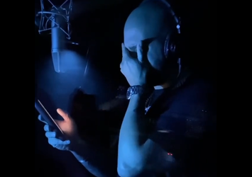 Massari Cries While Recording his new song 'Albeh Nkasar'