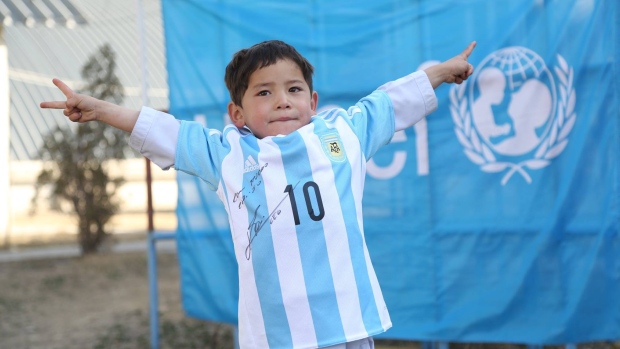 Messis Afghan fan gets autographed jersey instead of plastic-bag one