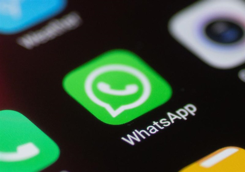 WhatsApp to delay new privacy policy amid mass confusion about Facebook data sharing