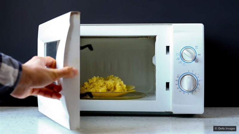 Is it safe to microwave food