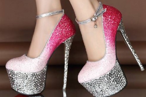 7 heels struggles every girl understands.