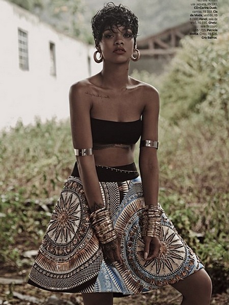 Rihanna goes Topless for Vogue Brazil Photo Shoot