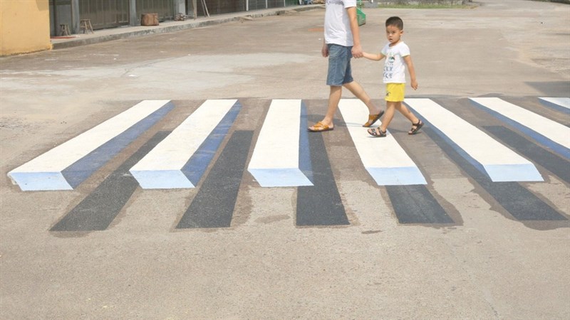 India is creating a 3D optical illusion for safer highways