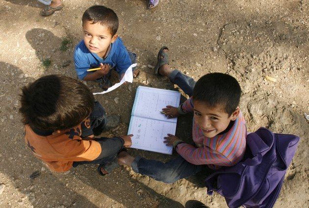   Lebanon To Provide Education For Up To 200 000 Syrian Refugees 