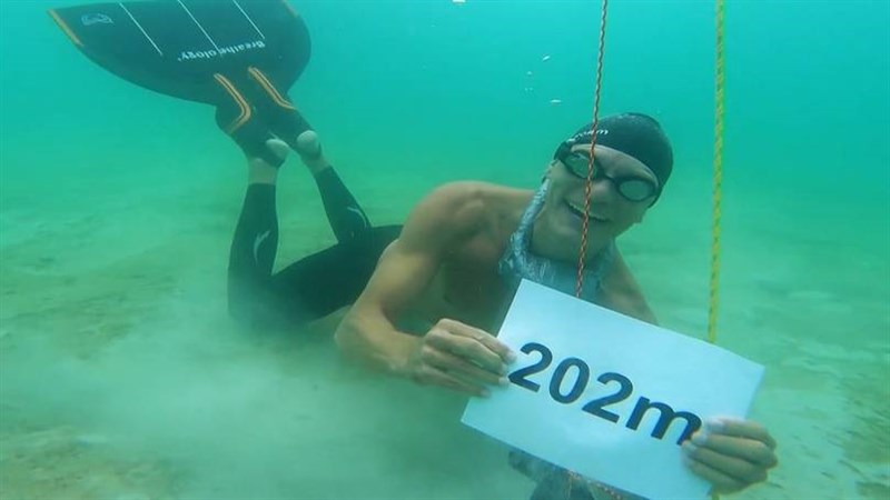 In Video: Man Sets World Record For Longest Swim Underwater In Ocean With One Breath