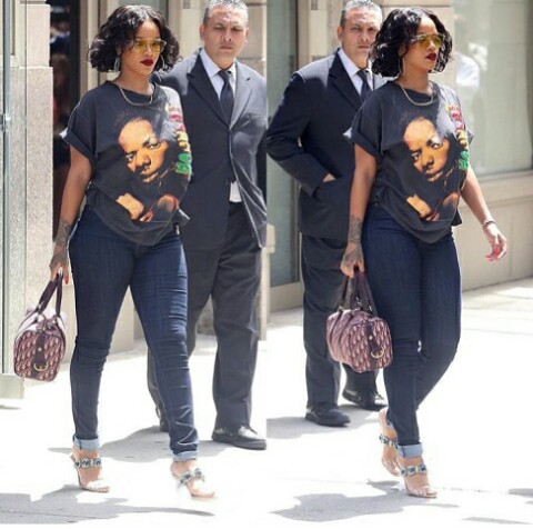 Here's Why Some Fans Are Convinced That Rihanna Is Pregnant