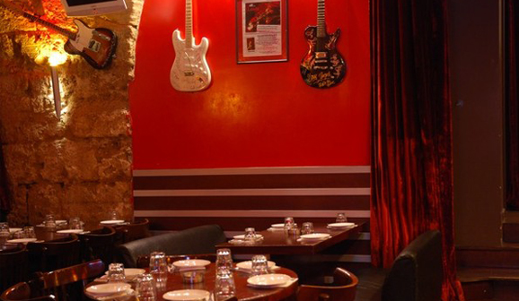 Bar loui