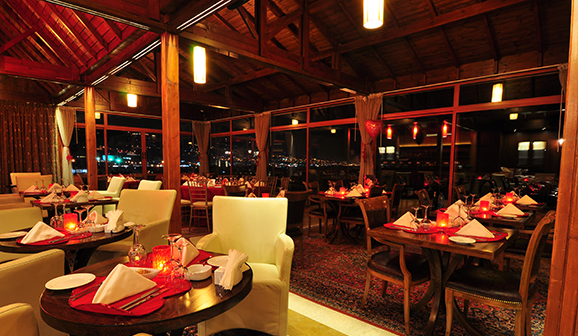 Starlight Lounge-Edde Sands