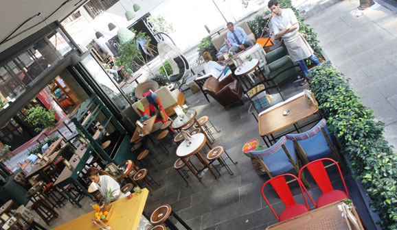 BistroBar Live Hamra