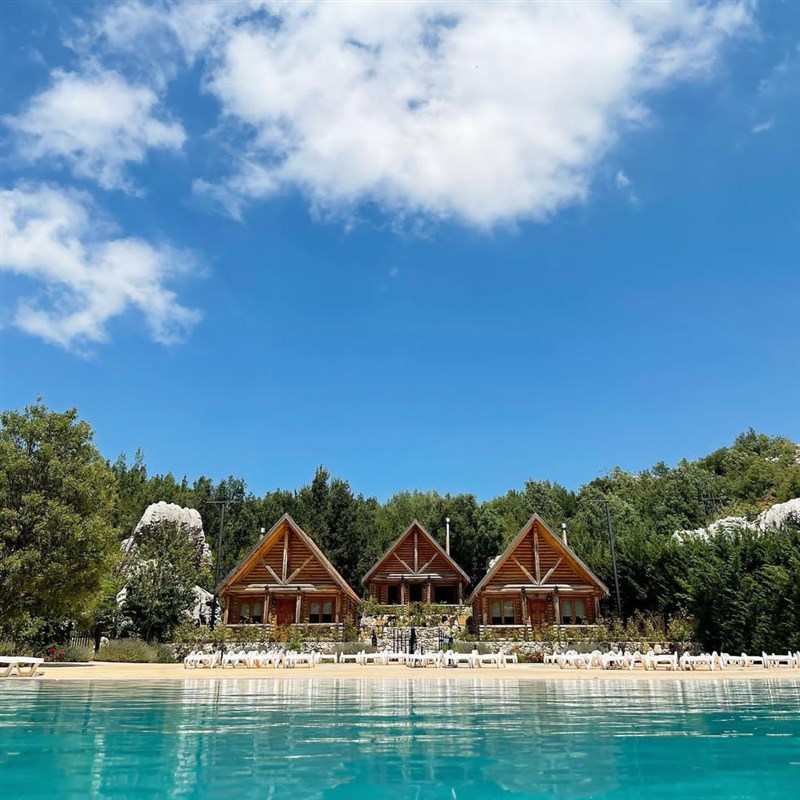 Wood Hills Resort