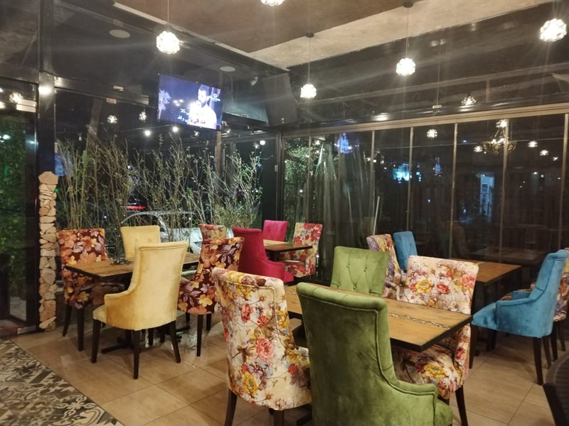 Almaz Baie resto cafe