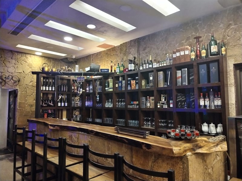 Almaz Baie resto cafe