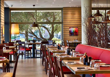 Rossini Osteria e Caffe - Phoenicia Hotel 