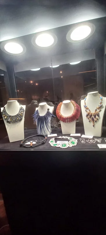 DIVA! Italian Glamour in Fashion Jewellery