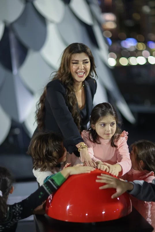 Joy with Every Turn: Zaitunay Bay Unveiled Lebanon’s First Rotating Tree