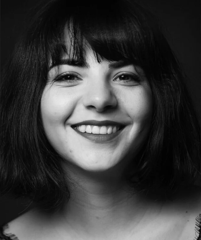 Joanna Khalaf brings the issue of Lebanese women’s rights to the stage in Paris “Libanaise, de Mère en Fille” at the Nouvel Acte Festival
