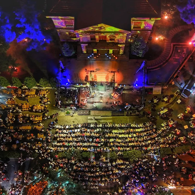 La star internationale Tania Kassis a offert hier soir un concert inoubliable dans le cadre du Festival de Jezzine et des célébrations de l’Assomption de la Vierge Marie.