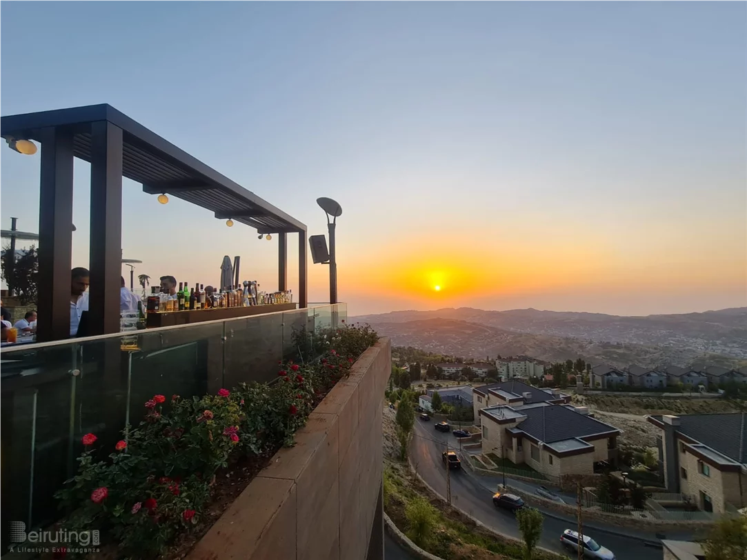 Between the UAE and Lebanon: “Moments That Matter” Gathering Under the Sky of Faqra, Organized by Yalla Compare and Comin Zaccar: We celebrate the spirit of teamwork that has enabled us to achieve exceptional growth